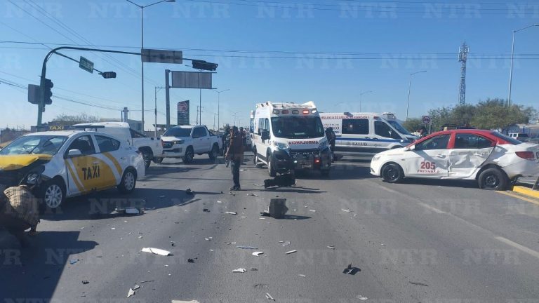 Aparatoso choque deja cuatro lesionados en Fresnillo