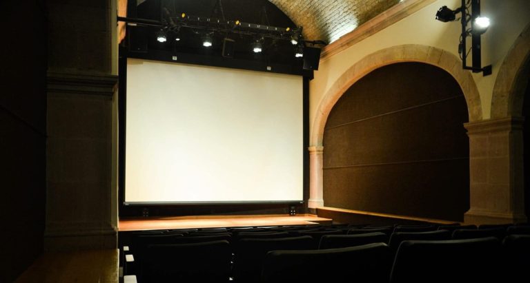 Continúa proyección de cine mexicano