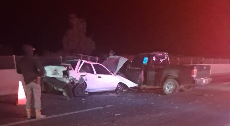 Chocan en carretera federal 54; hay un lesionado