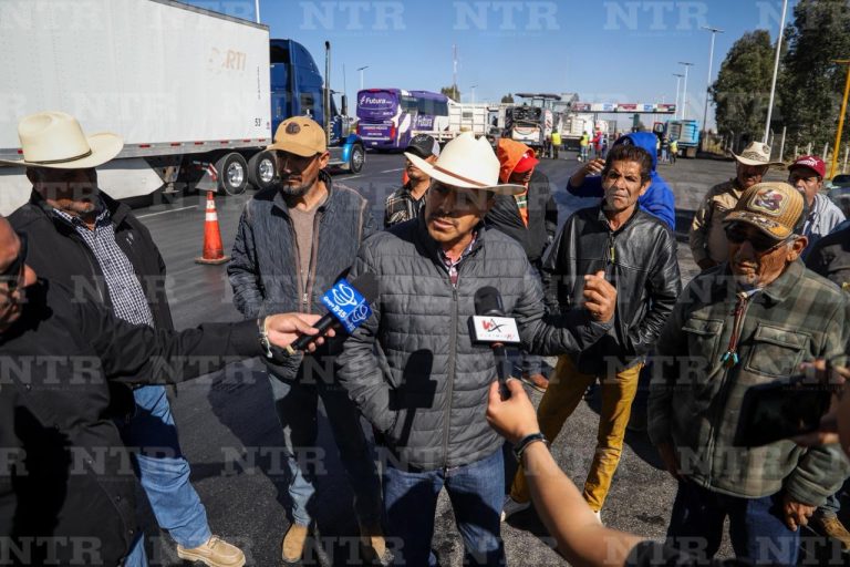 Frijoleros toman caseta