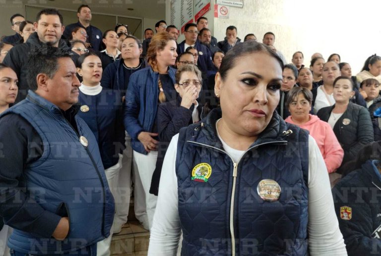 Protestan de brazos caídos en 17 nosocomios