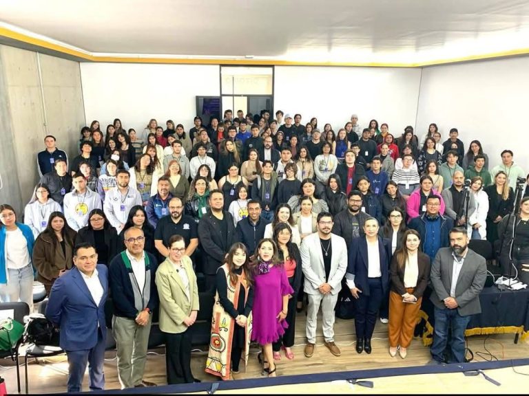 Inauguran Hackatón Atenea 2026