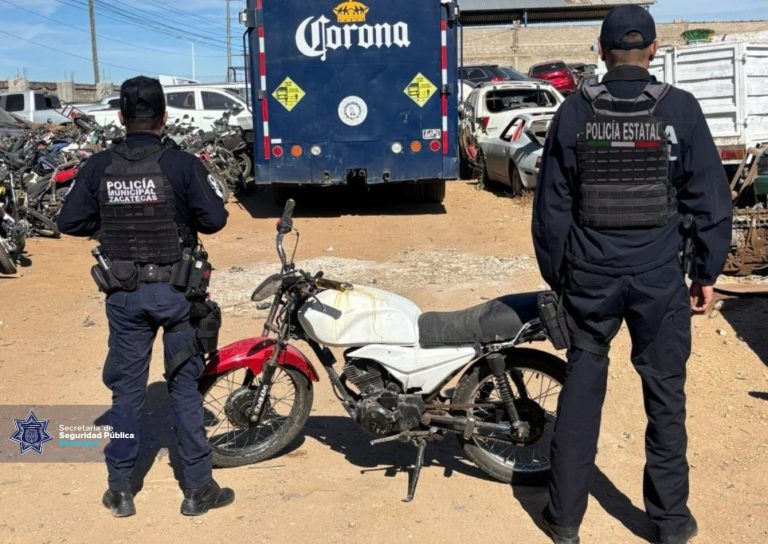 Aseguran motocicleta en la colonia Lázaro Cárdenas
