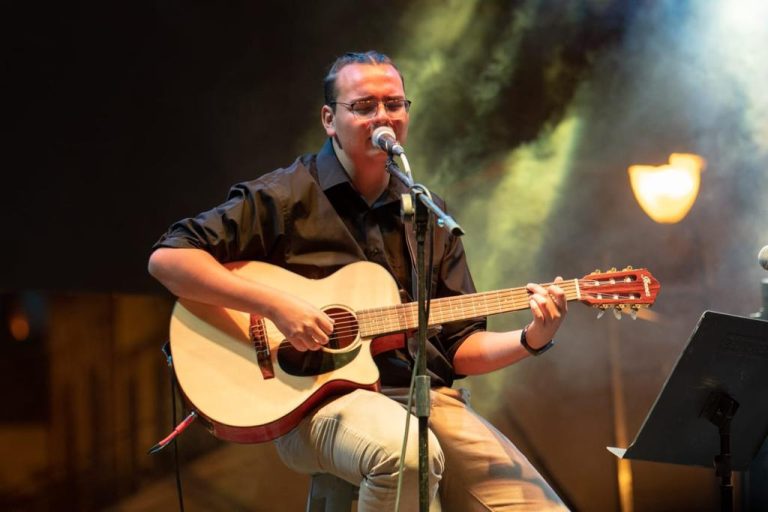 Jorge Flores pondrá el punto y aparte en el festival cultural