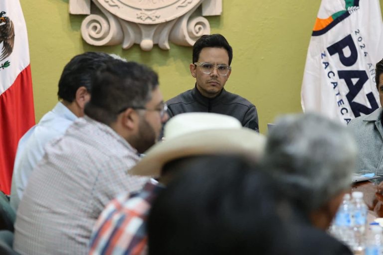 Celebra secretario acuerdo con productores