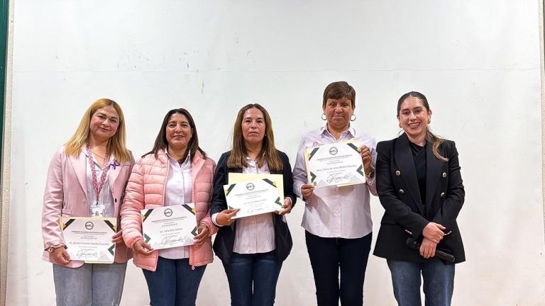 Imparten conferencia sobre equidad y violencia de género en Utzac