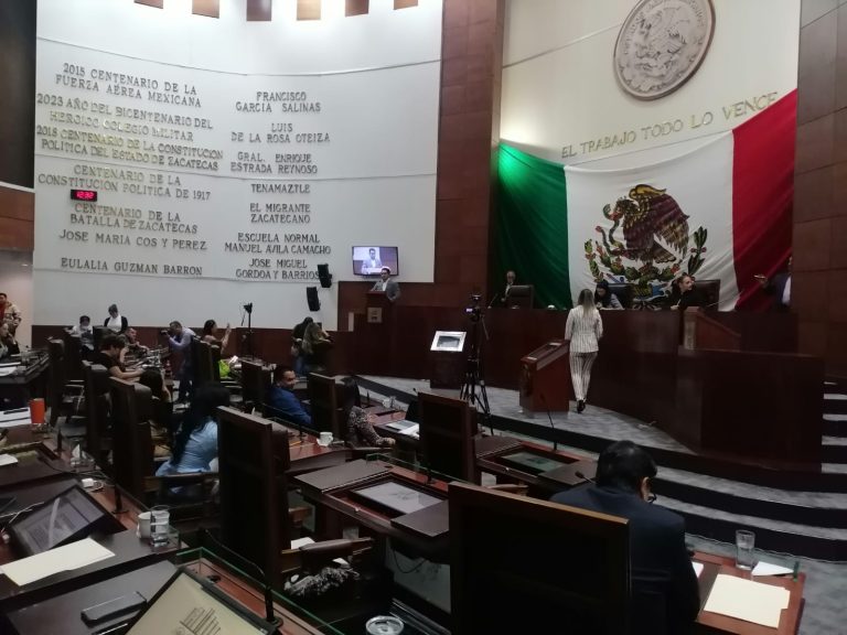 Buscan regular préstamos de plataformas digitales