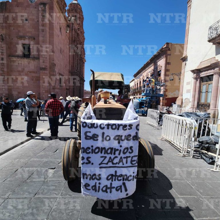 Buscarán productores acercamiento con la presidenta; amagan con intensificar protesta