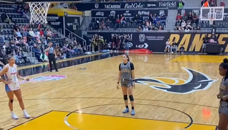 Karla Martínez y Panteras mantienen el invicto