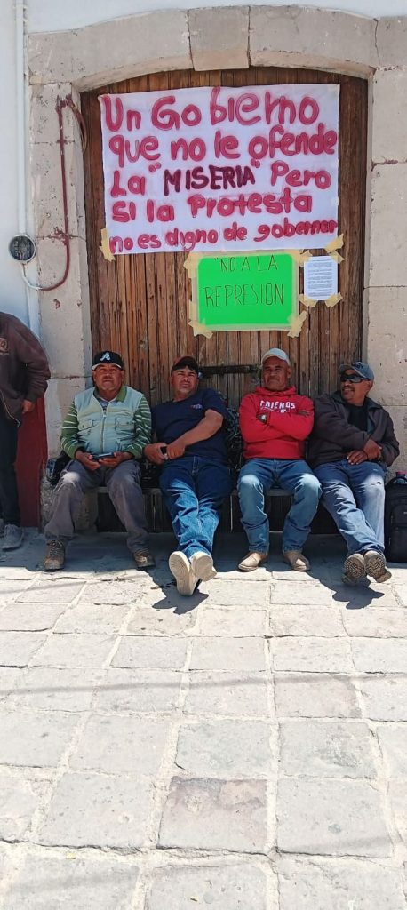 Niegan acuerdo de pago empleados de Villa González