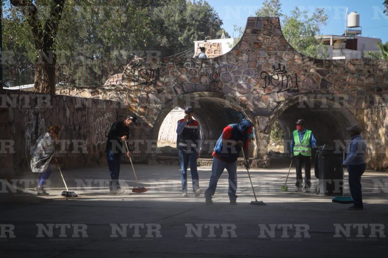 Sacan 4 toneladas de basura de arroyo Matamoros