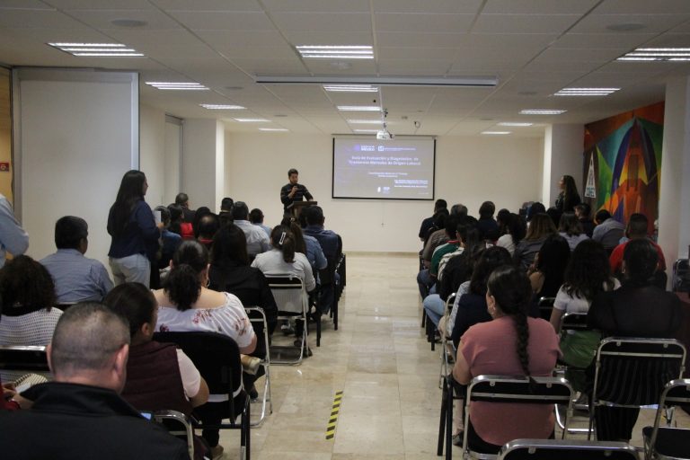 Imparten capacitaciones en la CDHEZ