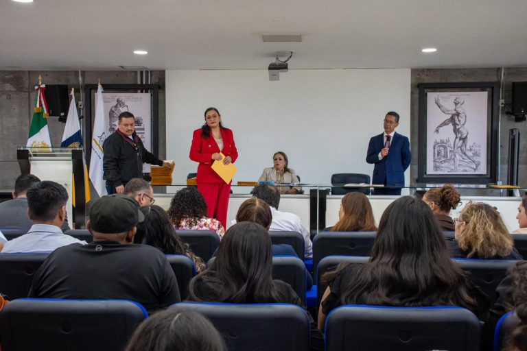 Analizan 372 solicitudes en Comisión de Ingresos de Casos Especiales