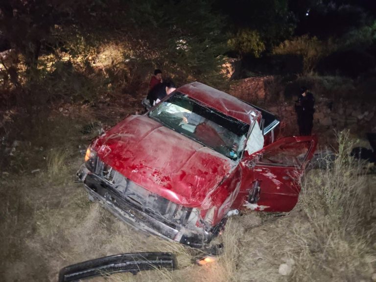 Accidente en Sombrerete deja tres lesionadas