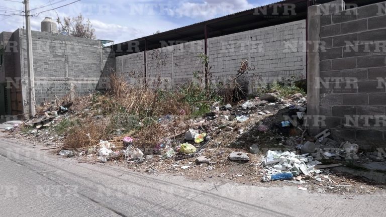 Denuncian uso de baldío como tiradero