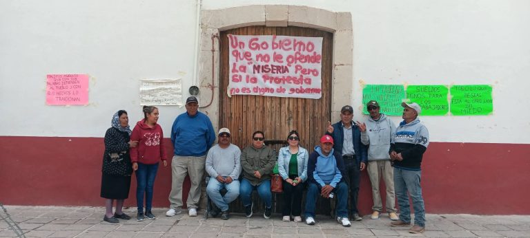 Alcaldesa sigue sin pagar salarios; debe 7 quincenas