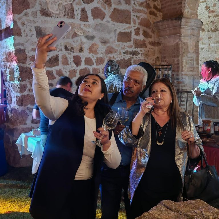 Continúan Catas Urbanas del Mezcal