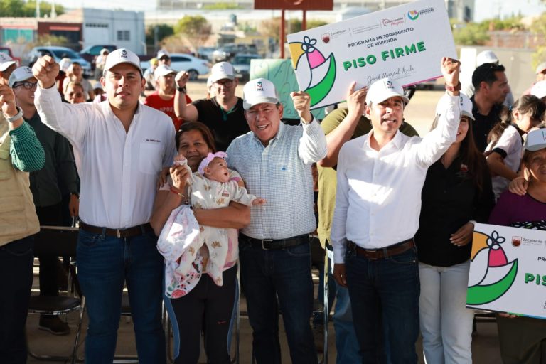 Entregan apoyos a la vivienda en Cieneguitas