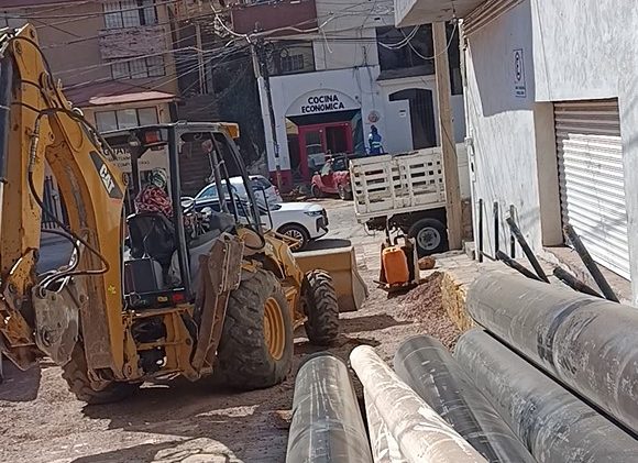 Parará JIAPAZ sistema La Joya para interconectar nueva tubería