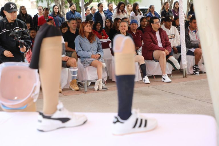 Crean bolsa de 2 mdp para prótesis gratuitas
