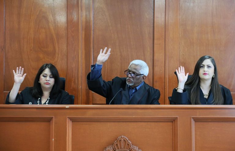Analiza Tribunal de Disciplina excitativa contra persona juzgadora