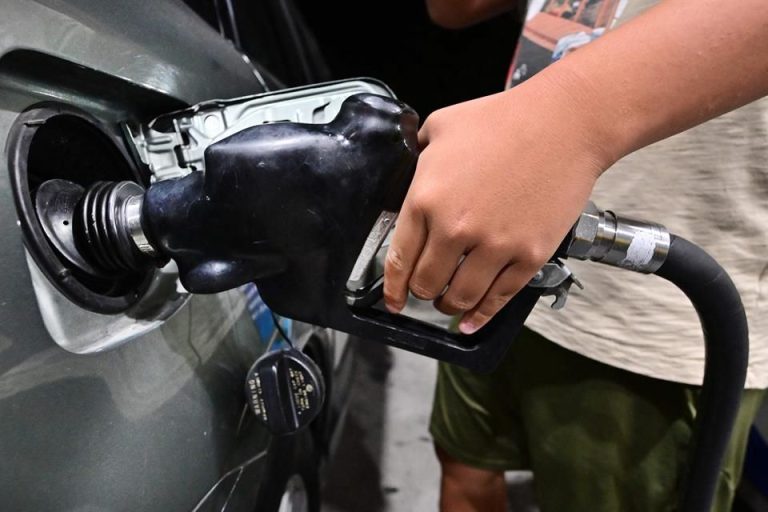 Confirma SHCP tope voluntario a diésel en $28.28
