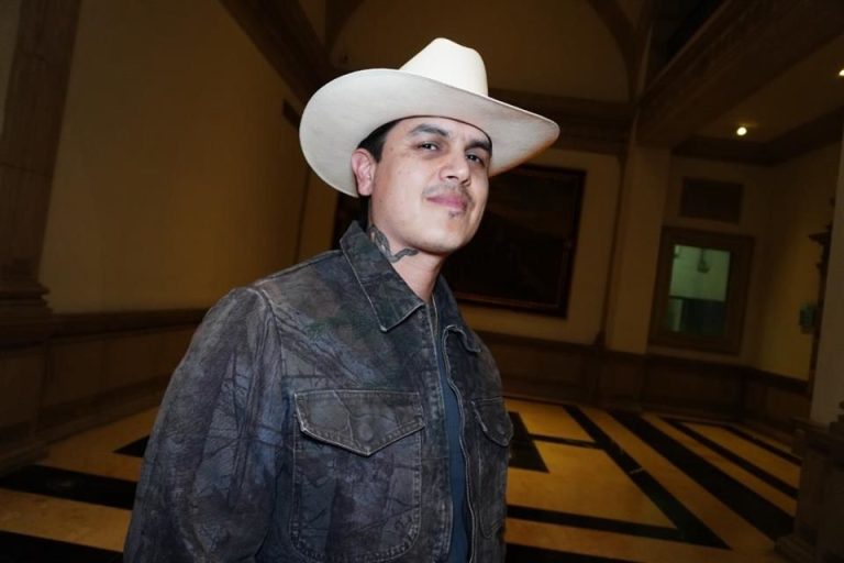 Evita Régulo Caro ciudades que prohiben narcocorridos