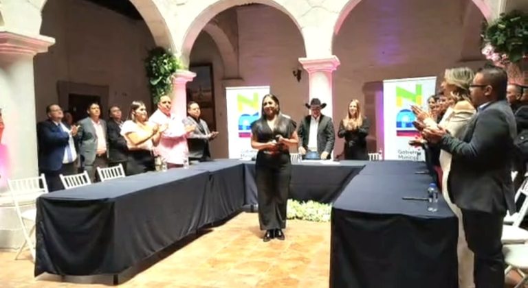 Entregan Medalla al Mérito Artístico 2026 ‘Maestro Arturo Pérez Torres’