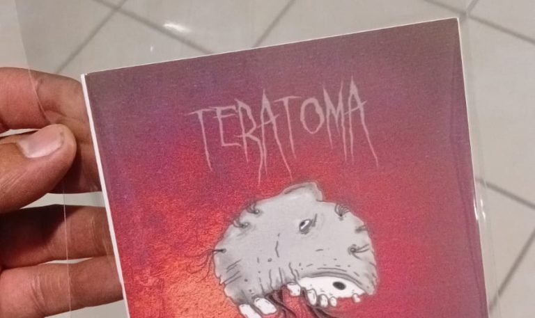 Retrata el horror y colabora con Teratoma