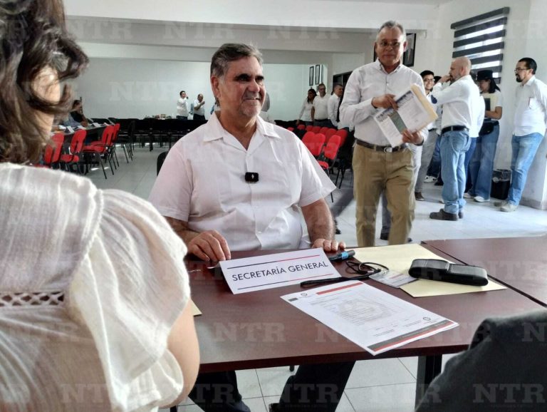 Se registra Carlos Aréchiga para la secretaría general del SPAUAZ