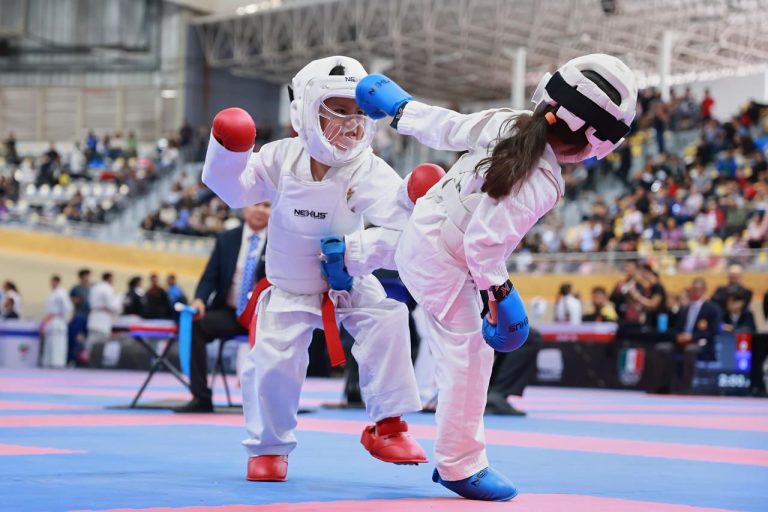 Suma Zacatecas 32 medallas en karate