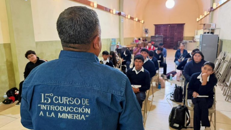 Promueve Orla Camino Rojo Curso de Introducción a la Minería