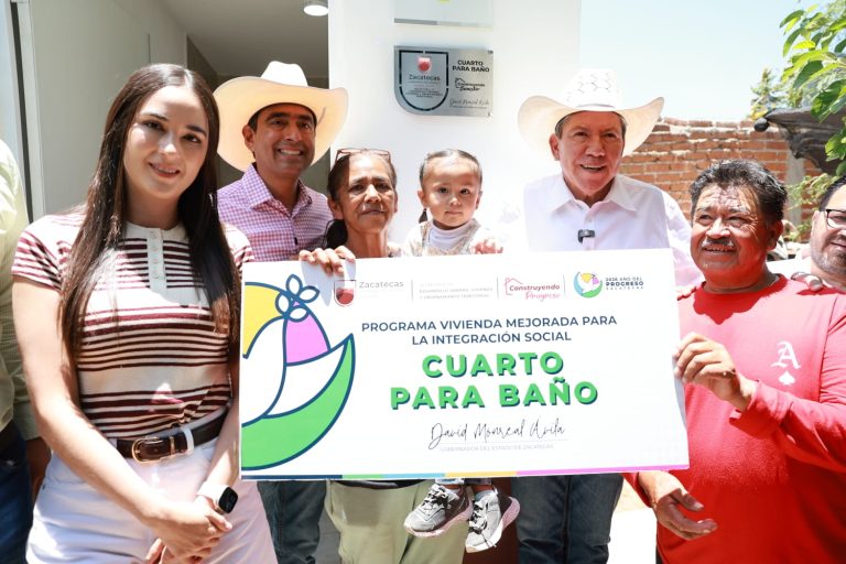 Entregan mejoras a viviendas de Zóquite