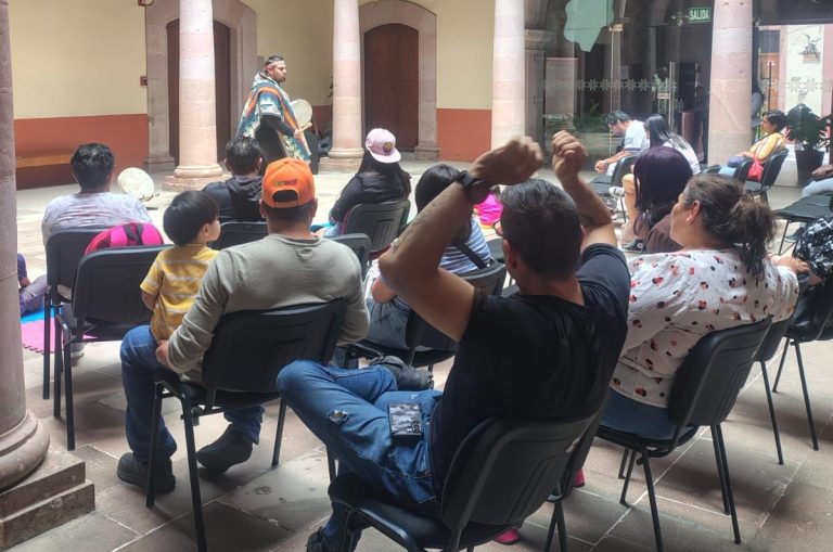 Acompañan a La legión a un viaje por los Cuentos del Mundo