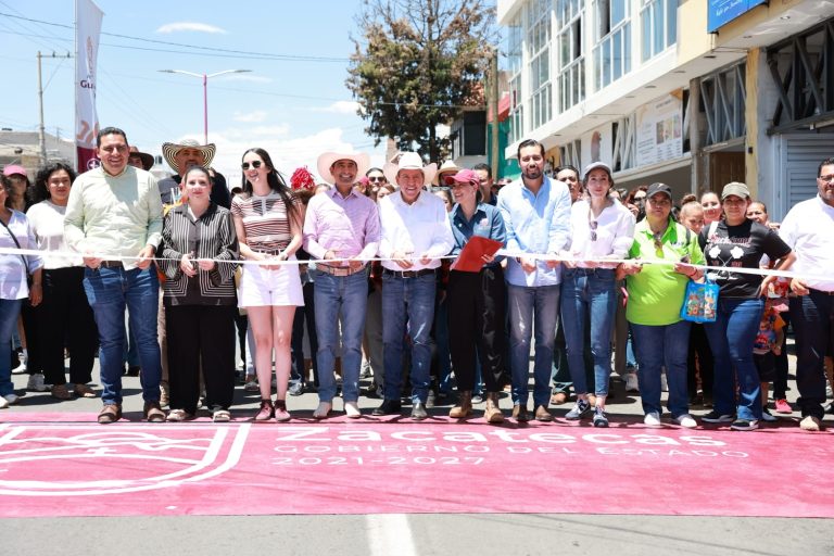 Rehabilitan la avenida Barones en Guadalupe