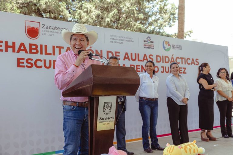 Con obras de infraestructura escolar benefician a menores de Valparaíso