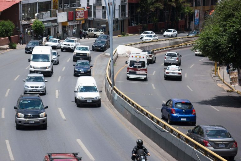 Condicionan acceso a descuentos de impuestos vehiculares