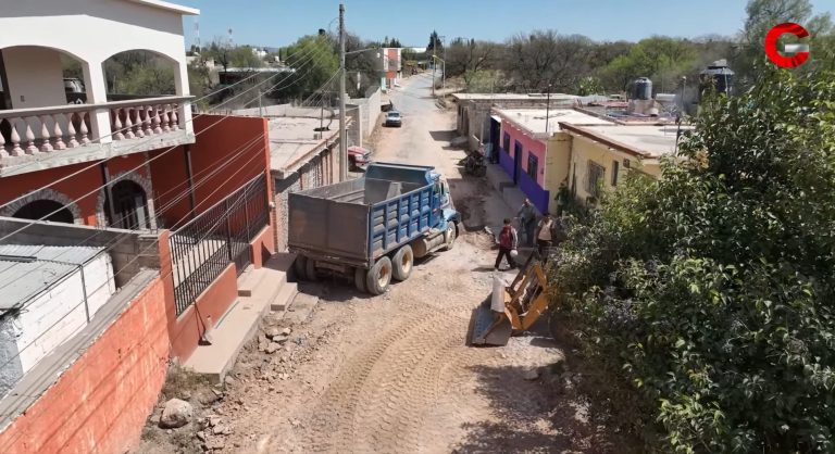 Continúa pavimentación en Miguel Auza