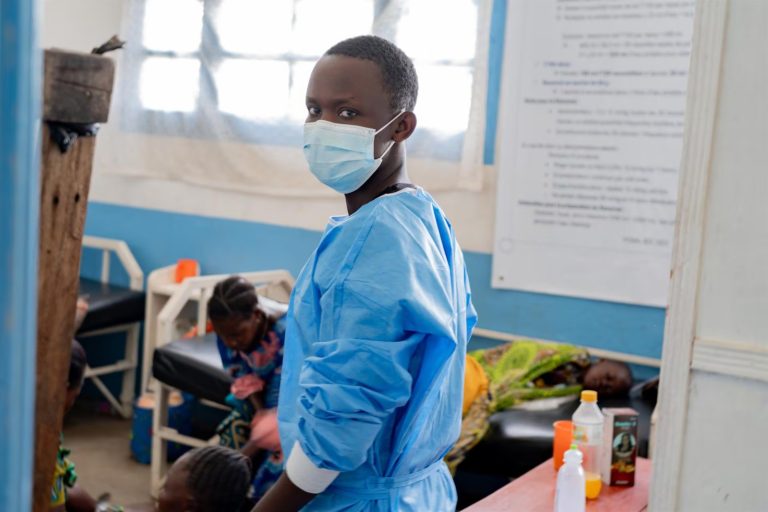 Brote de ébola: República Democrática del Congo confirma 676 los casos y 136 muertes