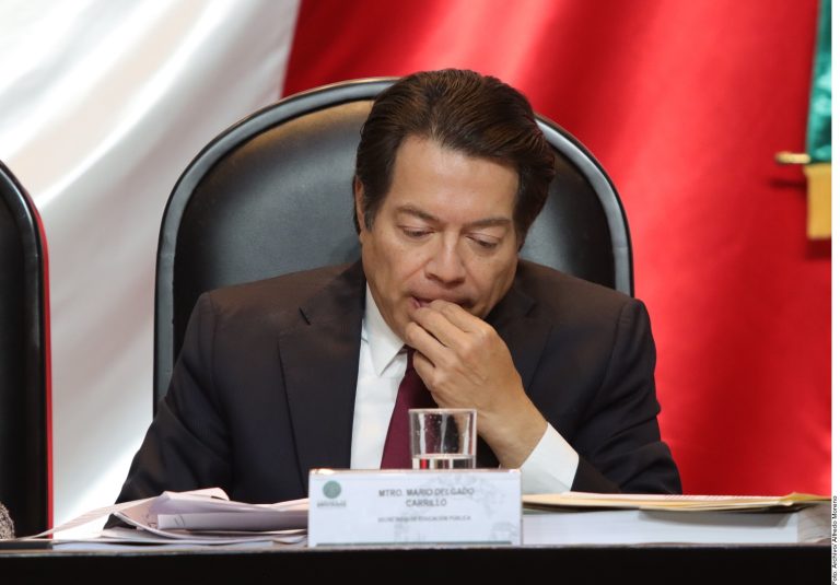 Mete SEP reversa; retoman calendario