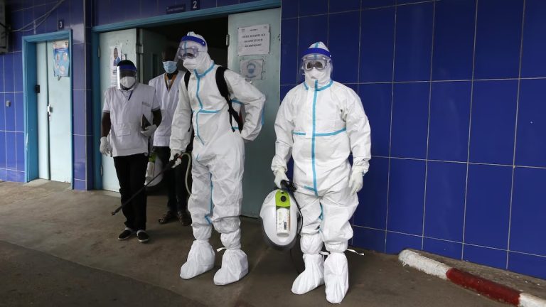 OMS declara emergencia internacional por brote de ébola Bundibugyo en Congo y Uganda