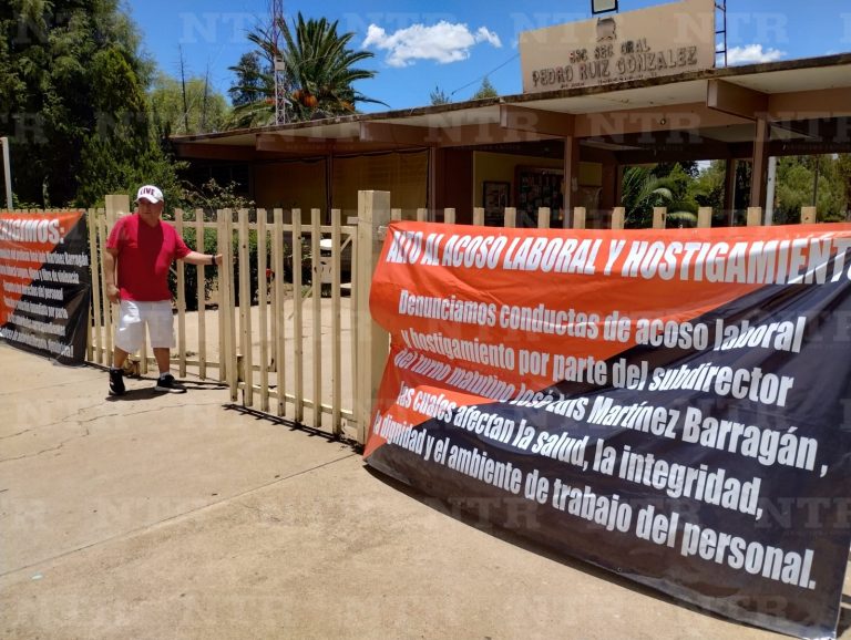 Paran dos secundarias por llegada de subdirector señalado de acoso