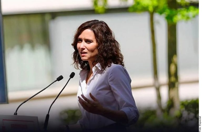 Que venga de vacaciones, aprendería mucho, dice CSP a Ayuso