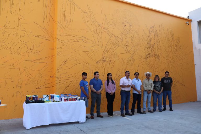 Retratan “Entre espinas y sabores” a la Jalpa pitayera