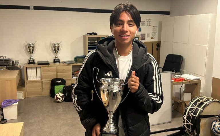 Santiago Dehuma pelea el campeonato con el Huesca