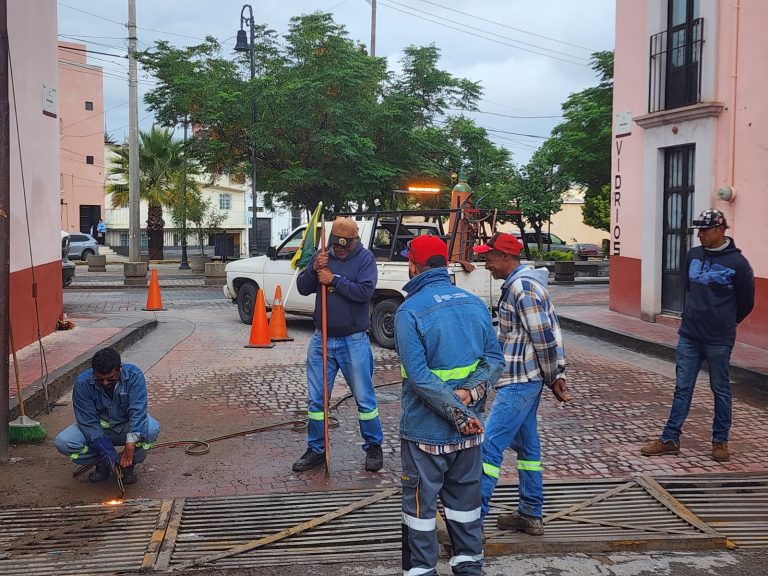 Retiran 20 toneladas de basura de alcantarillas