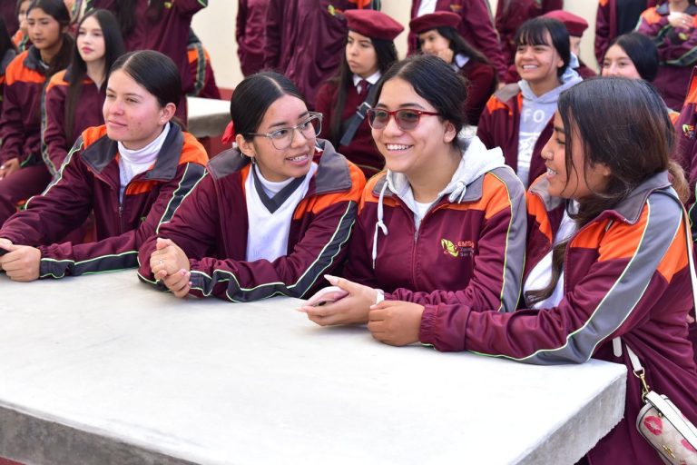 Entregan segunda etapa de desayunador estudiantil en Pánfilo Natera