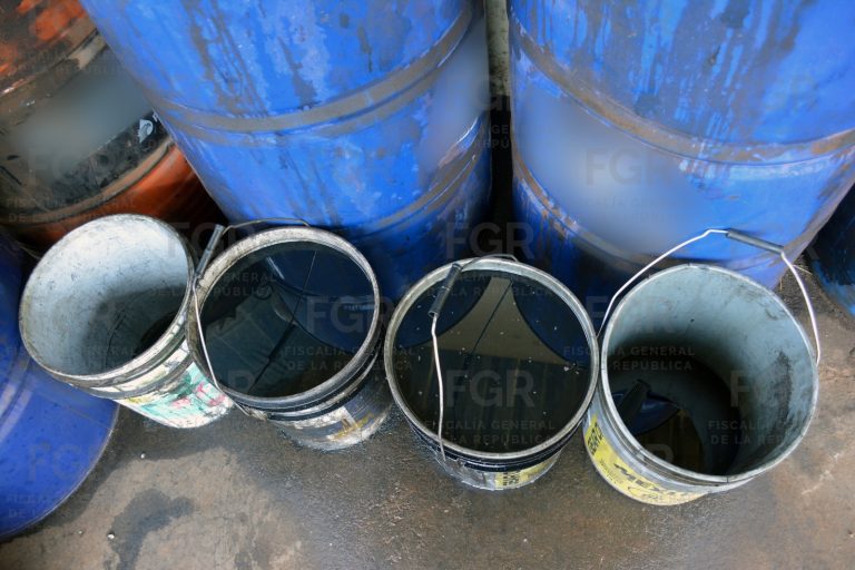 Asegura FGR mil 800 litros de combustible en Morelos