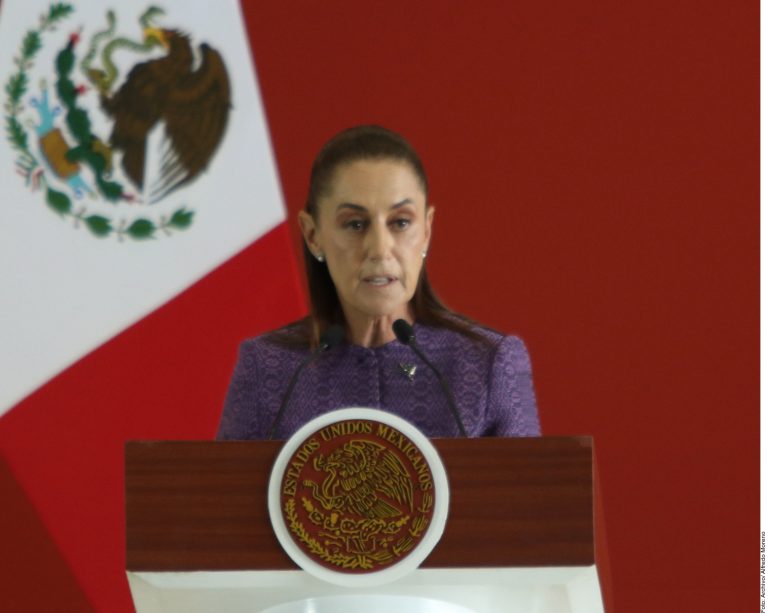 Batean a líderes; van por ‘la base’