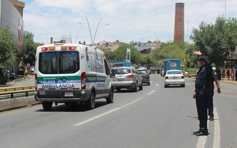 ¿Cómo actuar ante el paso de unidades de emergencia?